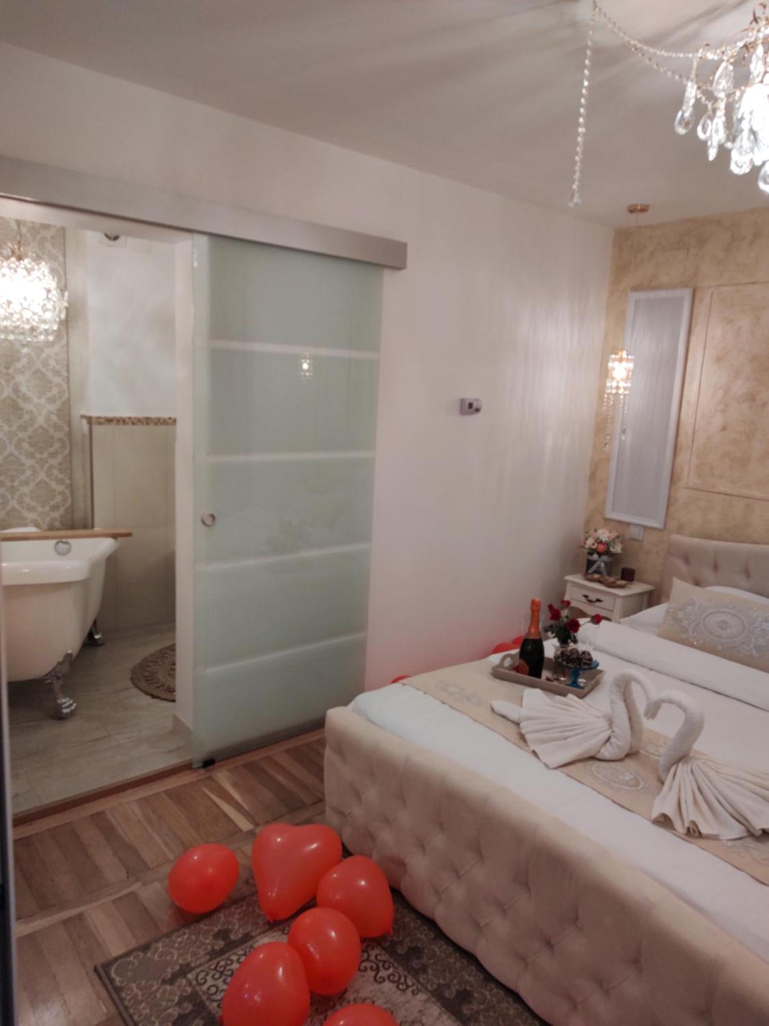 Penthouse Luxury Lejlighed Resita Eksteriør billede